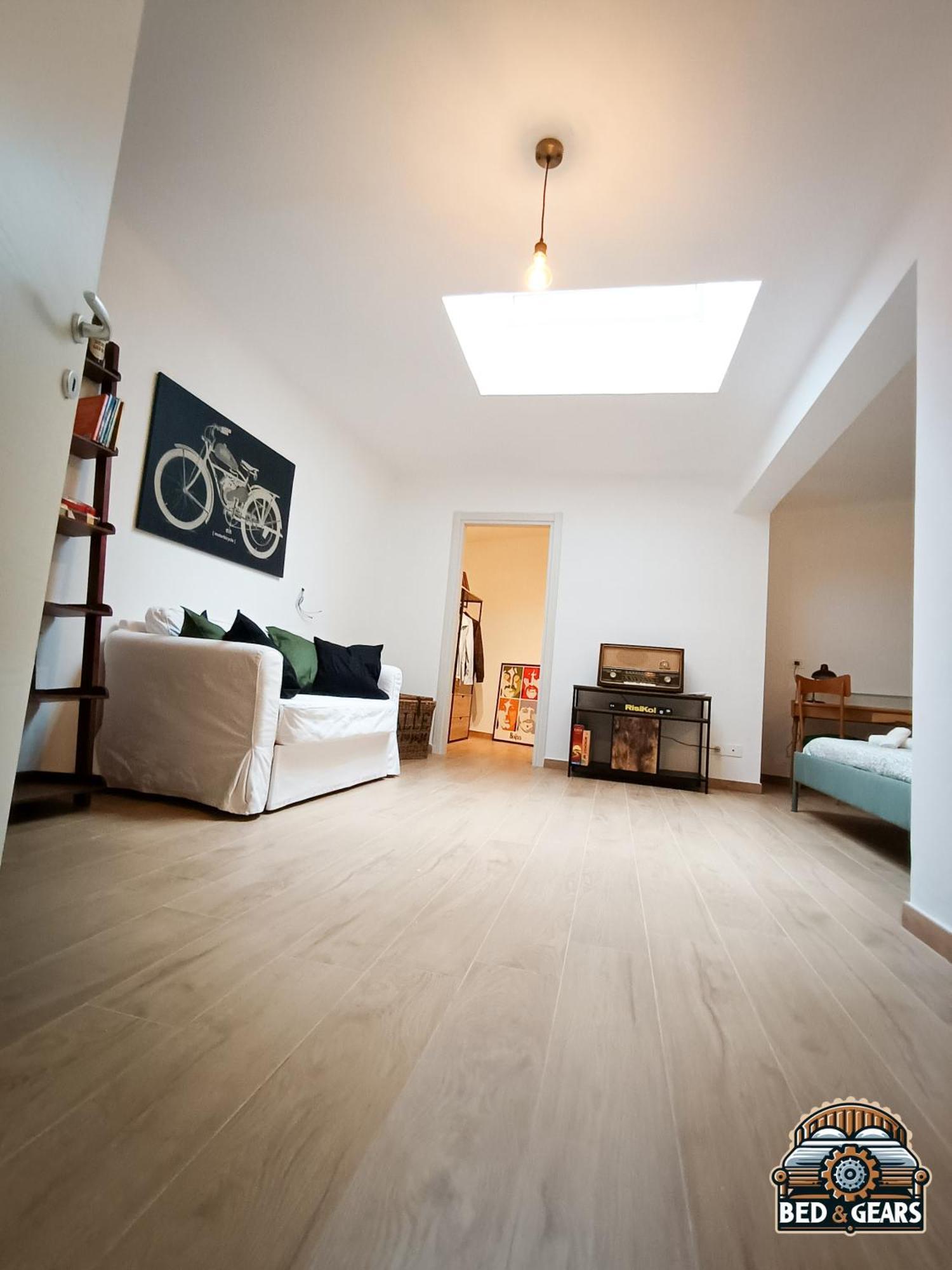 Апартаменти Bed And Gears - Industrial Design Loft Барі Екстер'єр фото