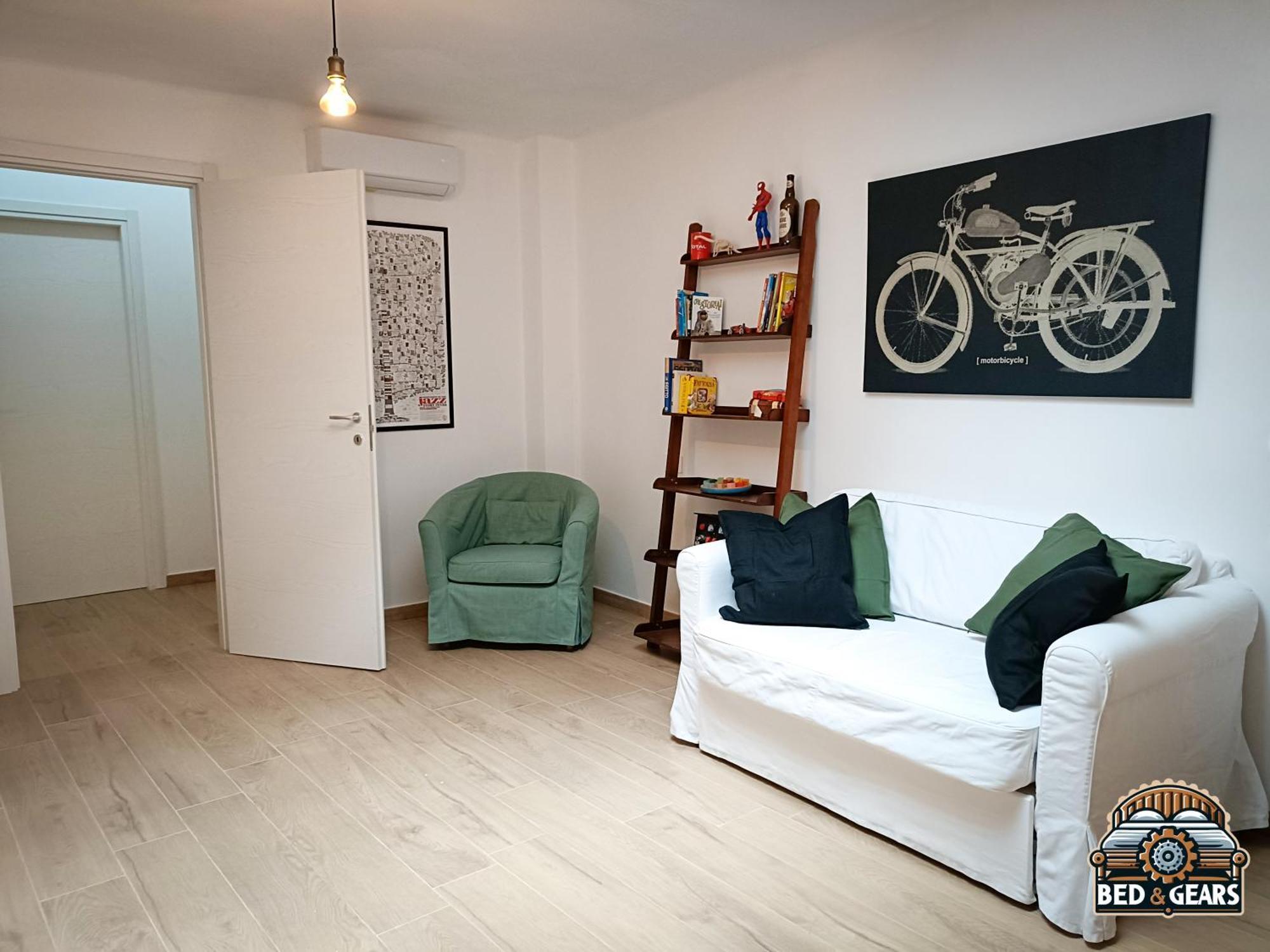 Апартаменти Bed And Gears - Industrial Design Loft Барі Екстер'єр фото